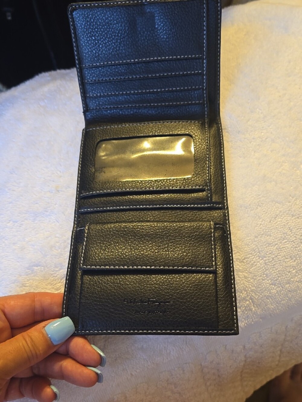 Ferragamo Black Leather Women’s Wallet with Silver Hardware - Picture 7 of 13